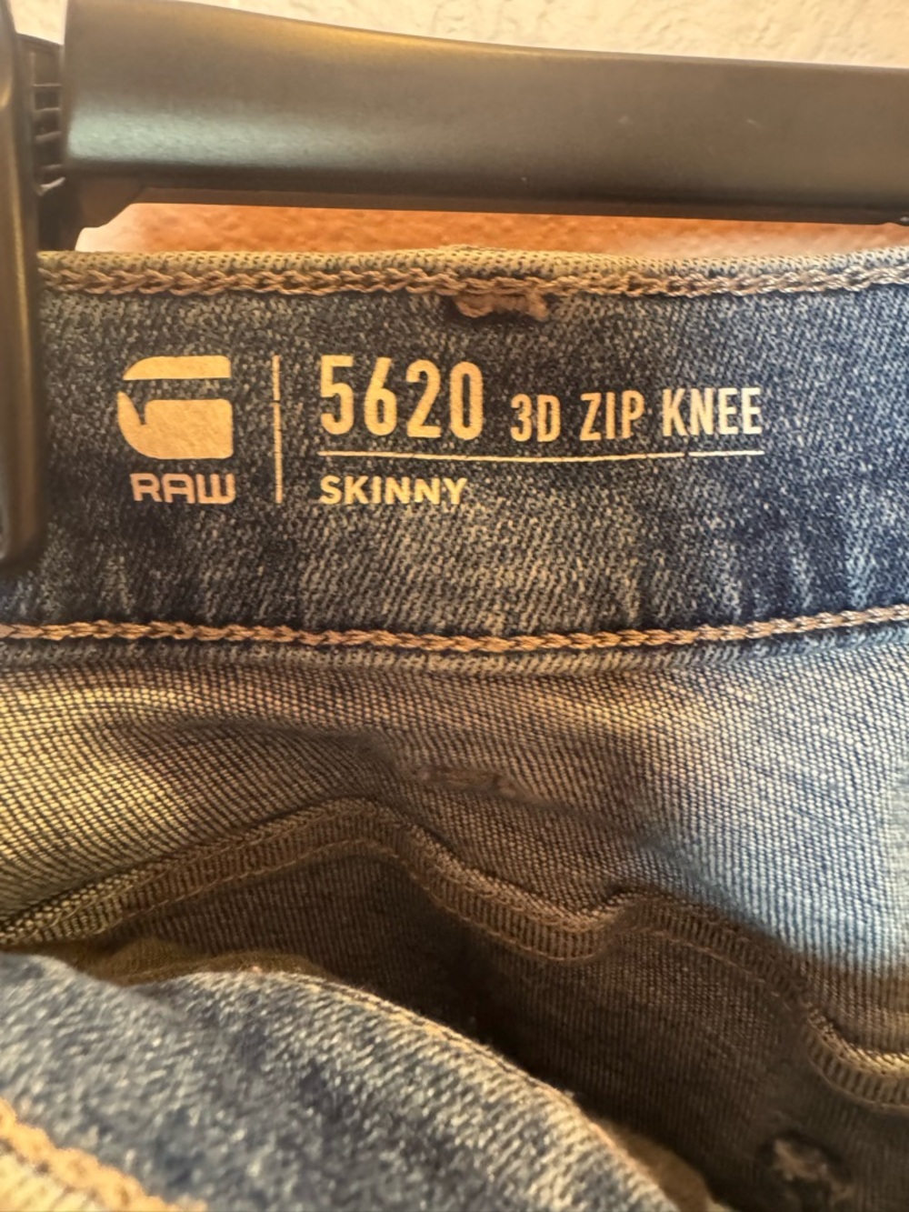 G-Star 3D -5620 Zip Knee Slim Moto Jeans in Faded Blue - Picture 2 of 8